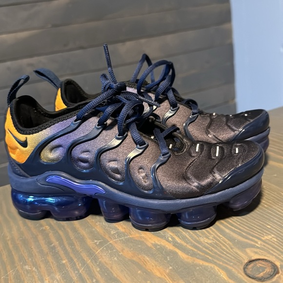 Nike Air Vapormax Plus Persian Violet Black Women's Size 5 - Picture 3 of 5